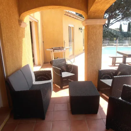 Hébergement de vacances Avec Piscine Chauffee Et Vue Panoramique *